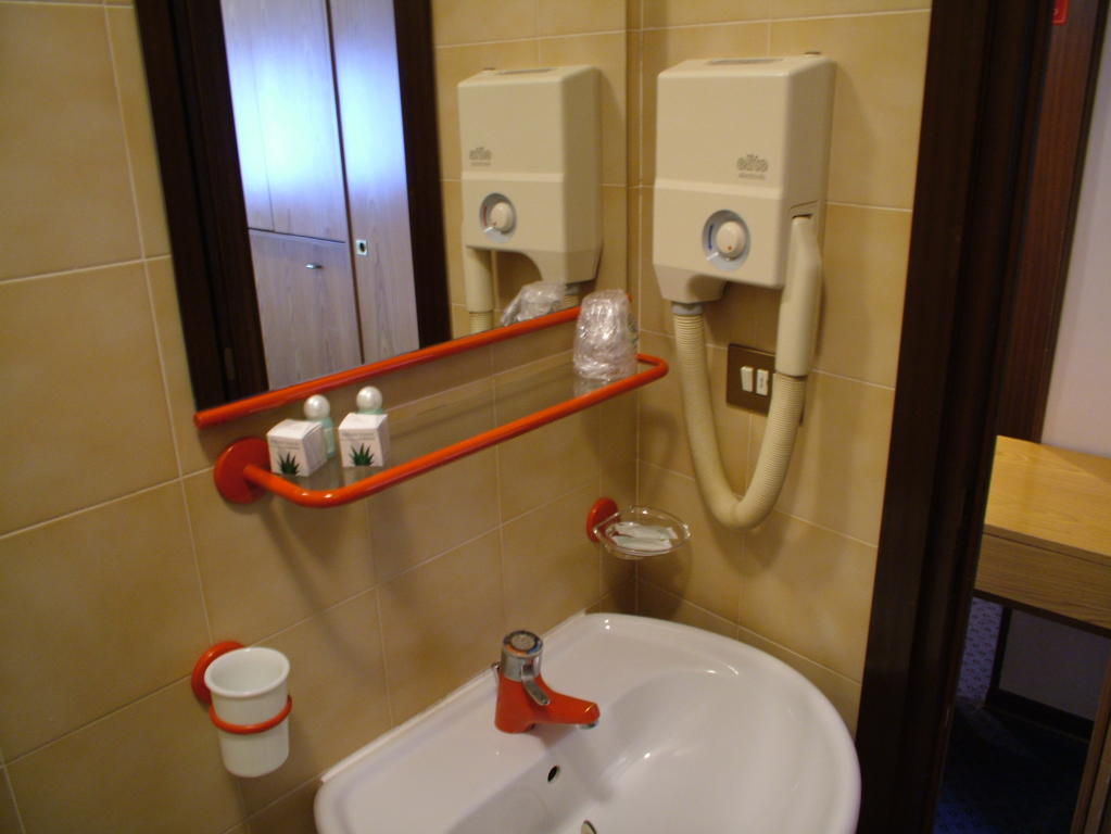 Hotel Marguareis Limone Piemonte Room photo